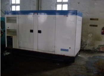 杭州二手康明斯150kw大型柴油发电机组